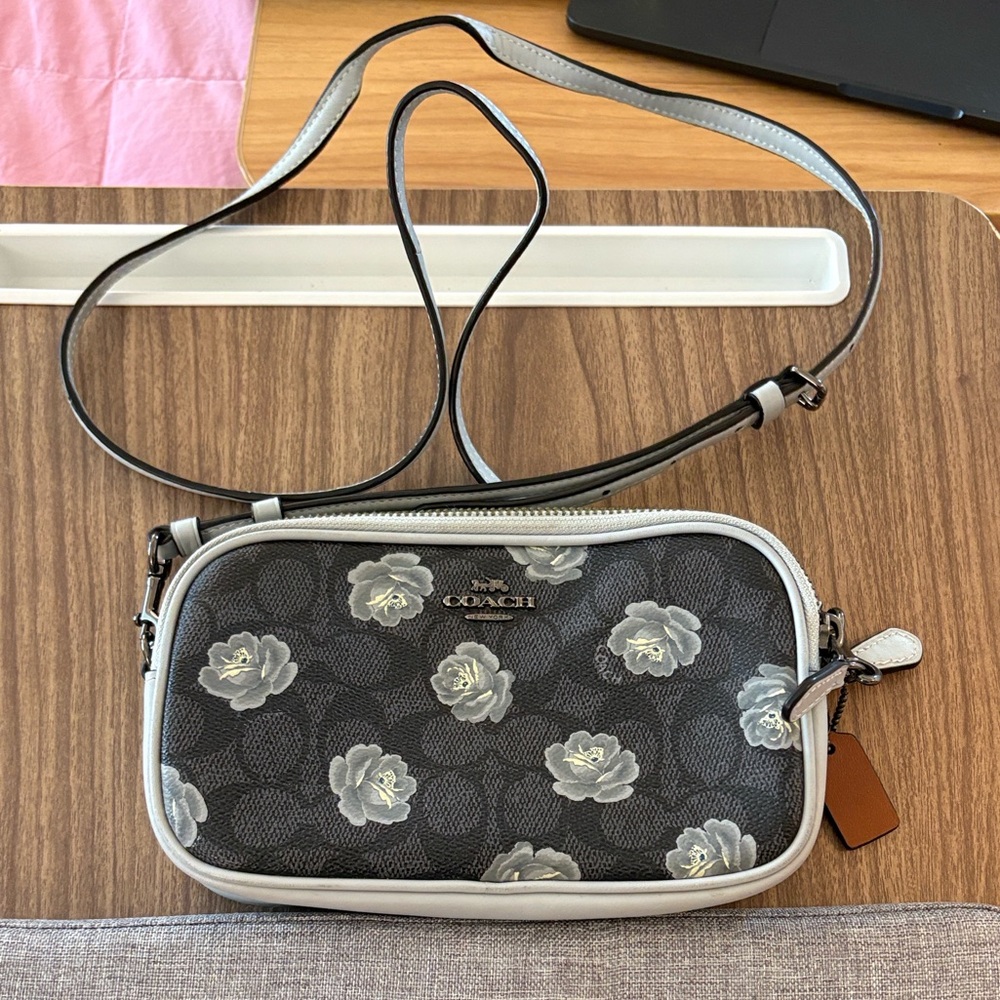 EUC Coach Black Leather Crossbody with Light Blue Floral Print - Picture 2 of 12